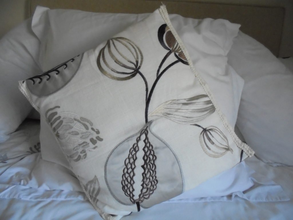 MY LATEST CUSHION PROJECTS…