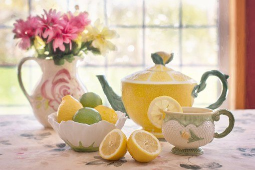 TOP TEN TIPS ON BAKING A CAKE… tea-with-lemon-783352__340